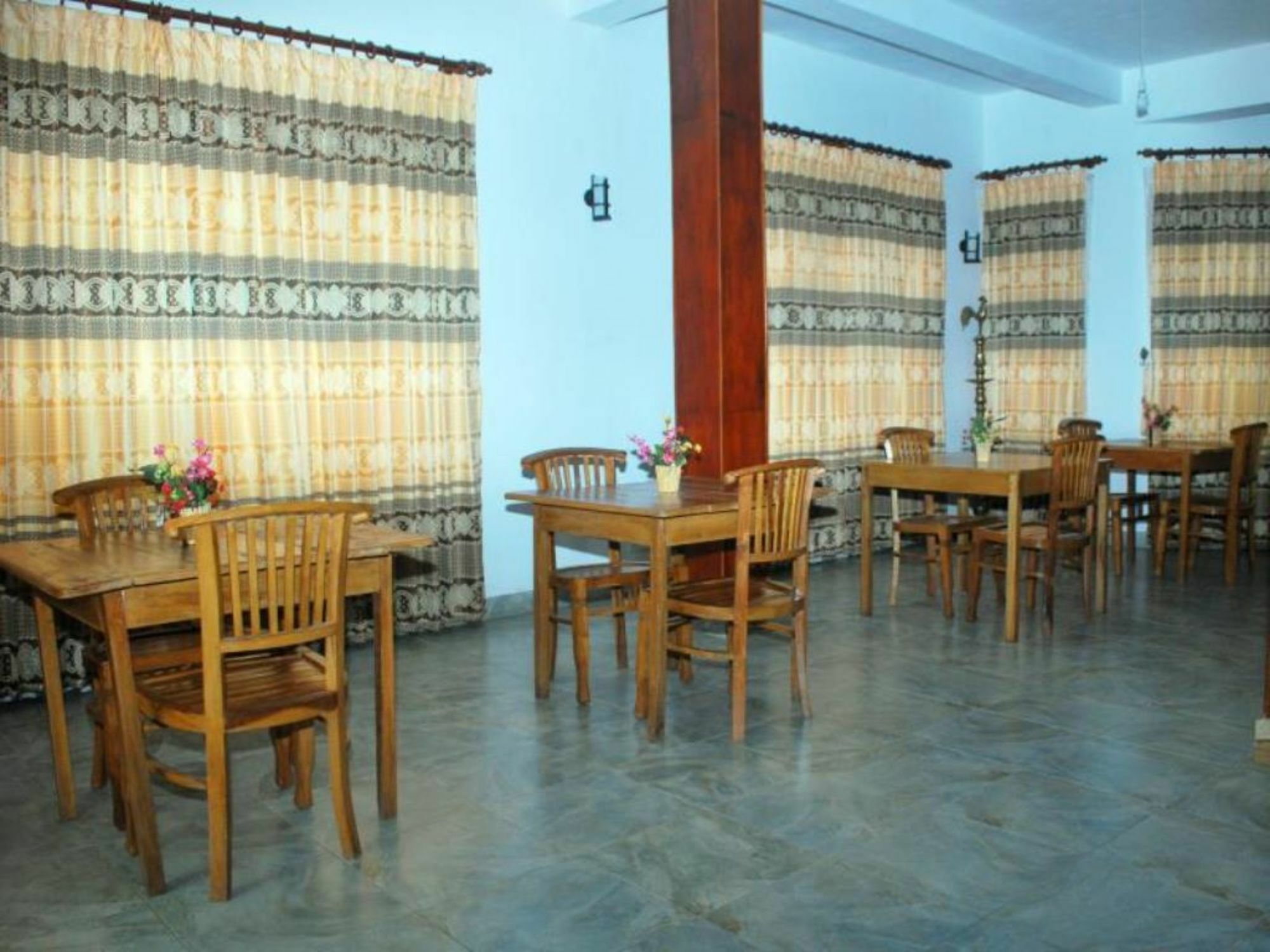 Shadow Inn Ella Zewnętrze zdjęcie
