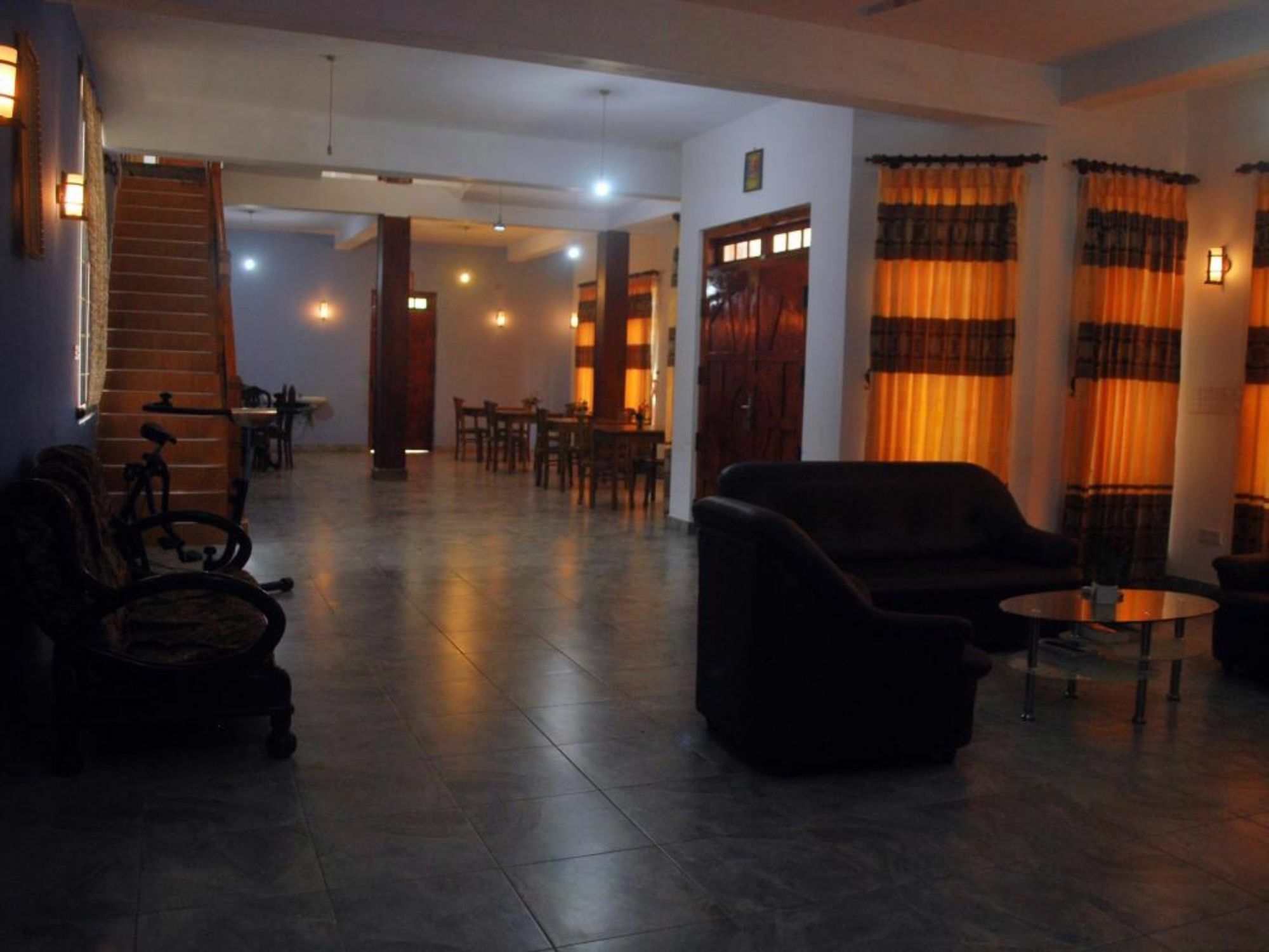 Shadow Inn Ella Zewnętrze zdjęcie